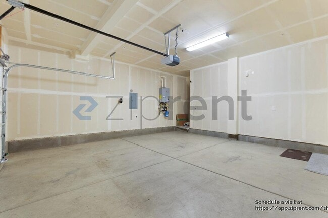 Building Photo - 8222 Ocho Wy