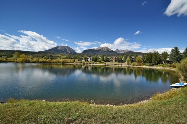 Building Photo - 172 Robin Dr