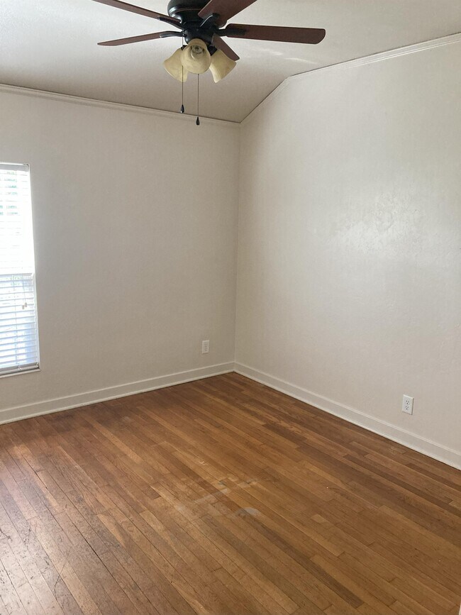 Foto del edificio - 618 W Sacramento Ave