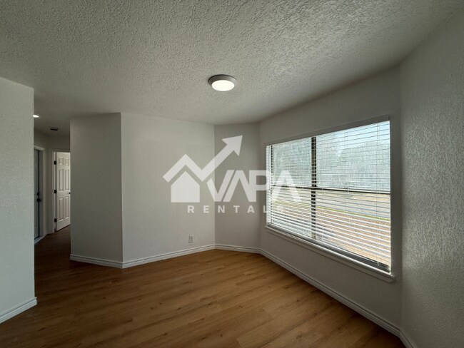 Photo - 4103 Sunrise Glade Dr House