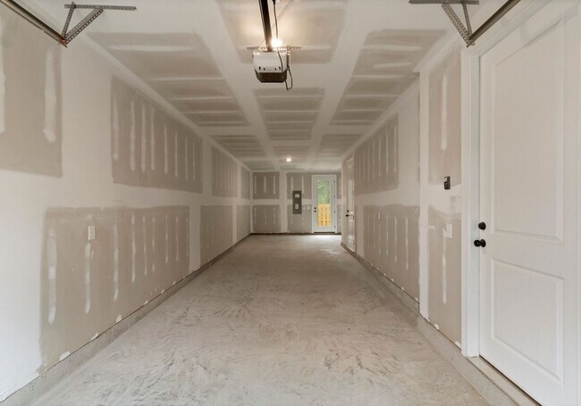 Foto del edificio - Brand New 3BR/3.5BA Townhome in Charlotte