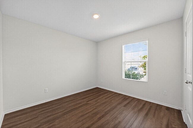 Foto del edificio - 4333 Johnstown Ln.