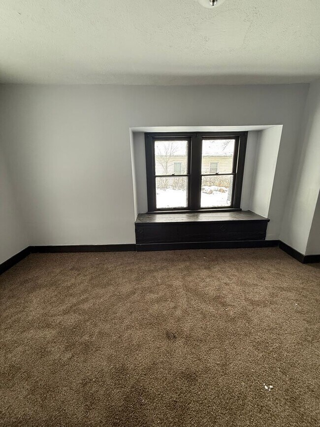 Foto del edificio - 3bd Single Vouchers Only