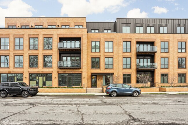 Foto del edificio - 877 N East St