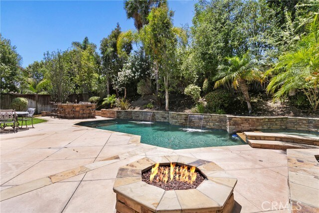 Primary Photo - 28501 El Sur