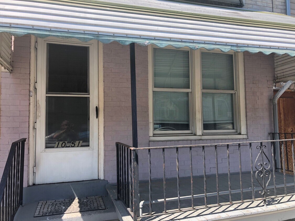 1051 Buttonwood St, Reading, PA 19604 Townhome Rentals in Reading PA