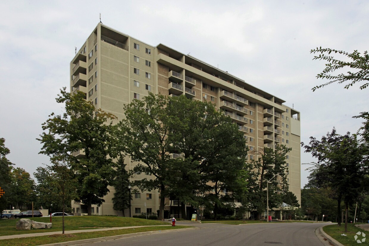 Silver Spear Apartments 1355 Silver Spear Rd Mississauga, ON