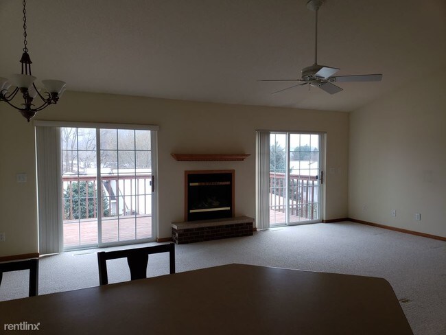 Building Photo - 2 br, 2 bath Duplex - 4372 Brickyard Ln 4372