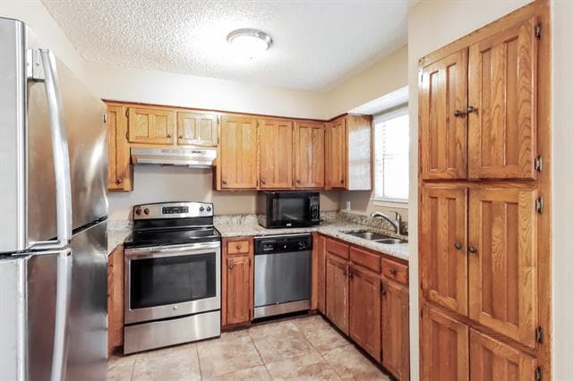 Foto del edificio - 5903 Cameron Dr