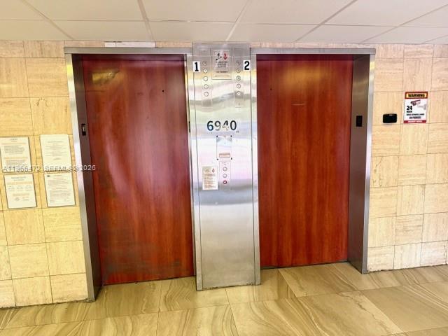 Foto del edificio - 6940 Miami Gardens Dr