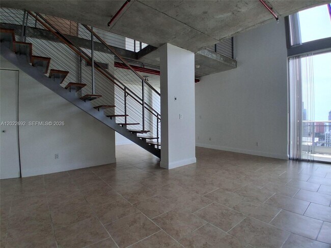 Foto del edificio - 690 SW 1st Ct