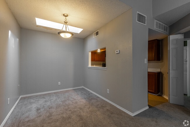 Building Photo - ReNew Sinclair