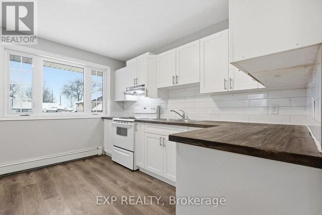 Building Photo - 104 South Street E