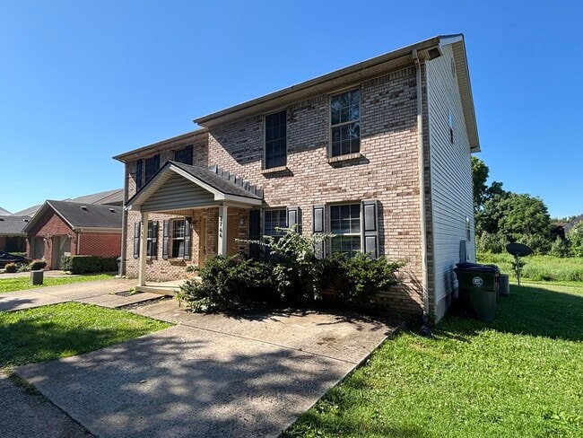 Building Photo - 2744 Hayden Park Ln