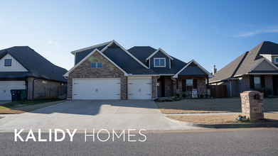 Building Photo - 801 Red River Dr