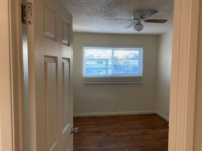 Building Photo - Great 1 Bedroom Apartment in Los Banos!