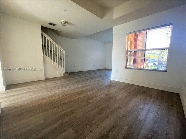 Foto del edificio - 1088 SW 144th Ave