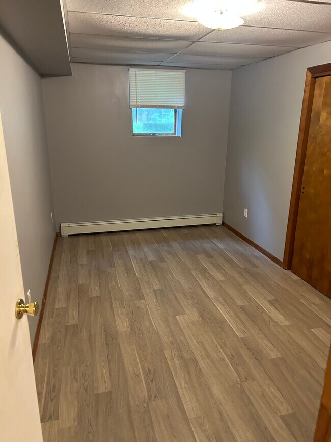 186 N Country Rd Unit 15 times st, Port Jefferson, NY 11777