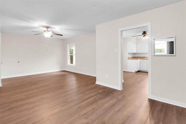 Foto del edificio - 1606 W Humble St