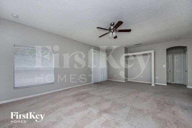 Building Photo - 4423 Ponds Dr