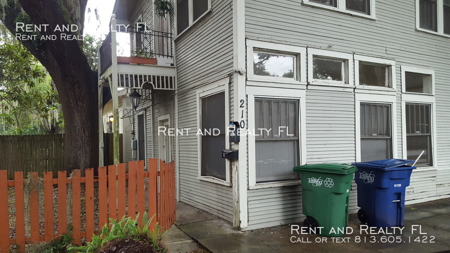 Primary Photo - 210 E Plymouth St