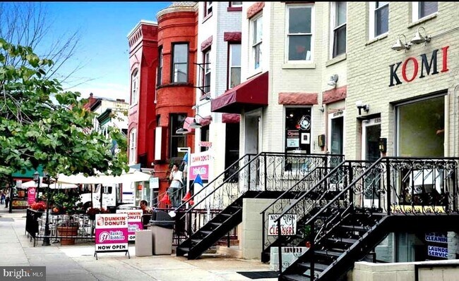 Foto del edificio - 1727 Massachusetts Ave NW