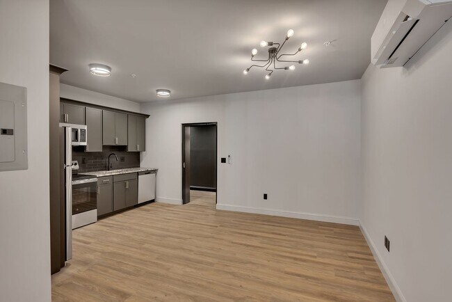 Foto del edificio - 36 Pawling Ave