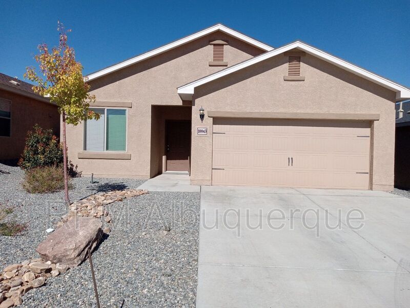 Primary Photo - 10043 Sacate Blanco Ave SW