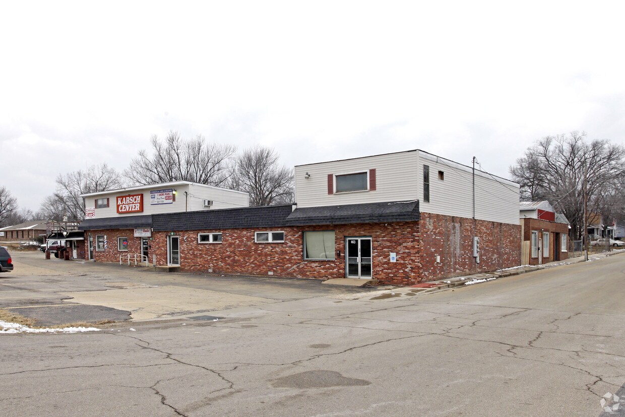 Primary Photo - 429-463 E Karsch Blvd