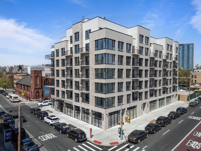 Building - 2605 Snyder ave