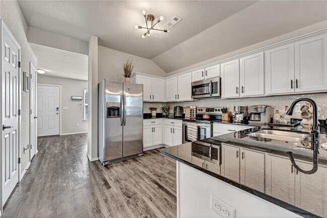 Foto del edificio - 1221 S Ivory Bill Ln