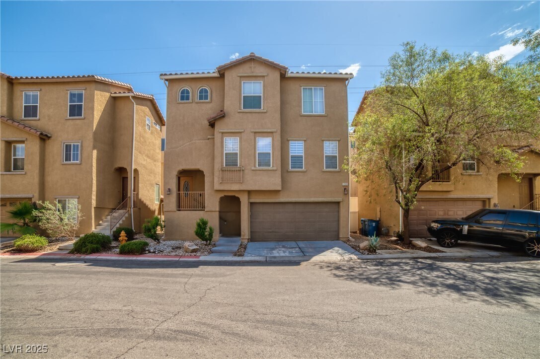 Foto principal - 1283 Little Boy Blue Ave