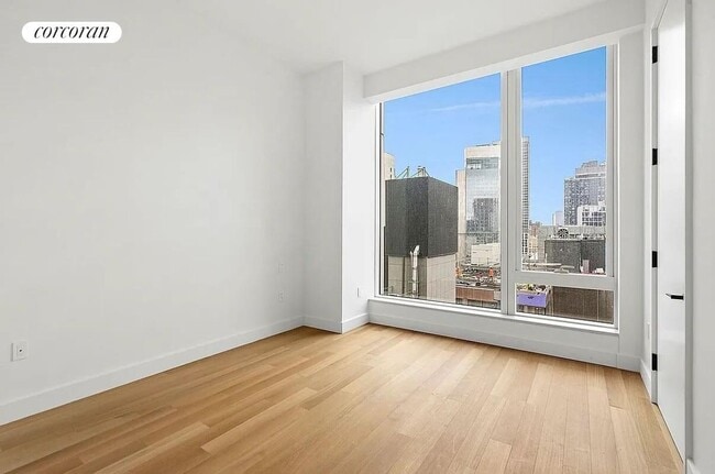 Building Photo - 15 E 30th St