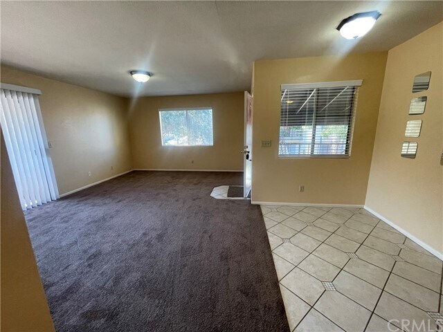 Building Photo - 10977 Rincon St