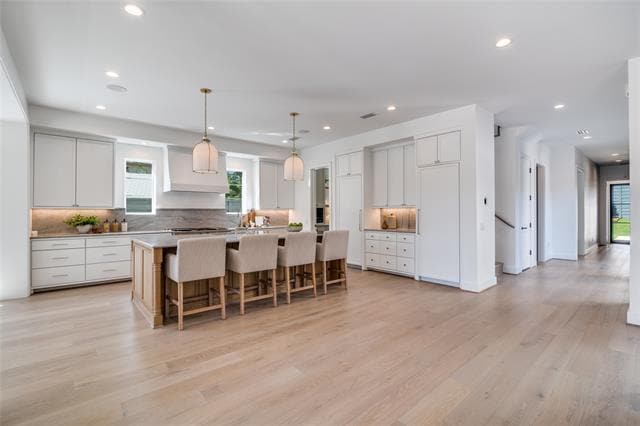 Foto del edificio - 9233 E Lake Highlands Dr