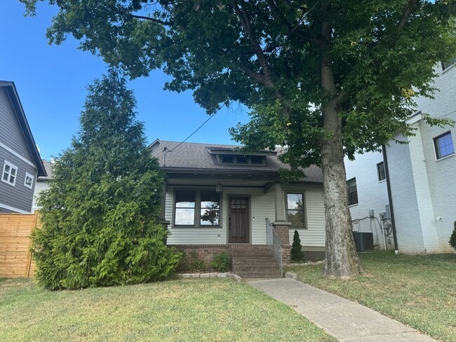 Building Photo - 1707 Hillside Ave