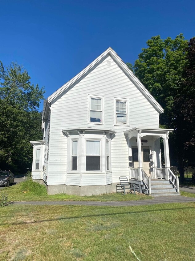 73 Charles St Unit 1, Rochester, NH 03867 Apartment for Rent in