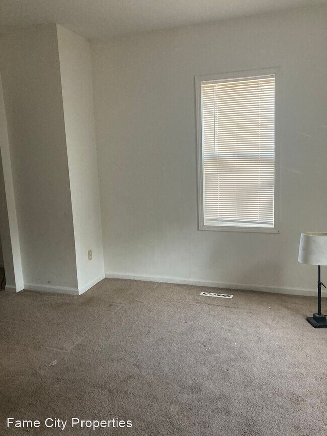 Building Photo - 4 br, 1 bath House - 1800 4th St NW