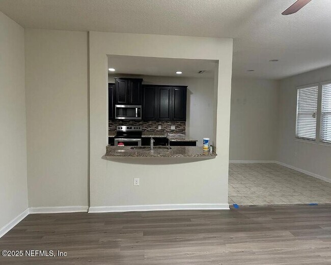 Building Photo - 14020 Corrine Cir