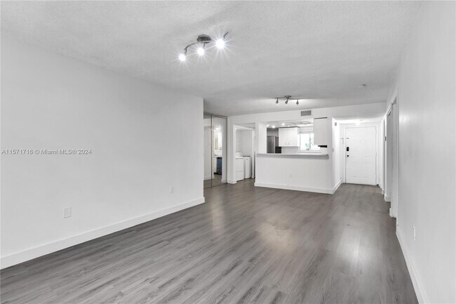 Foto del edificio - 269 NW 7th St