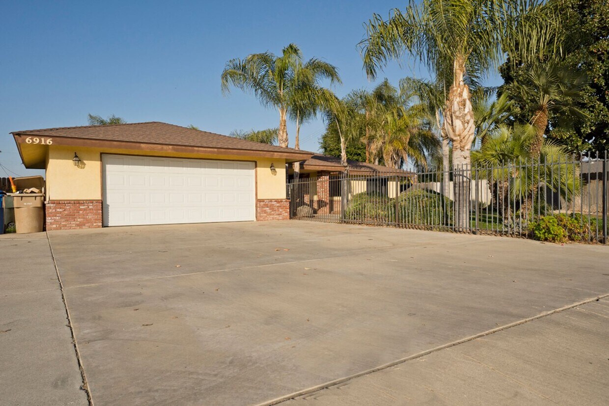 6916 Olive Dr, Bakersfield, CA 93308 House Rental in Bakersfield, CA