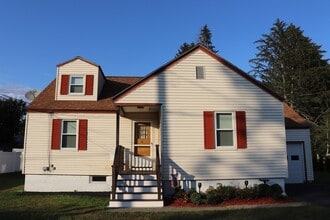 Building Photo - 11 Fitchburg Rd