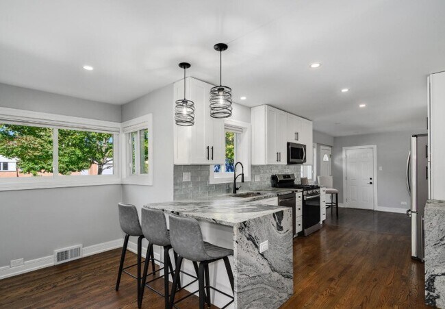 Foto del edificio - 7225 E Prairie Rd