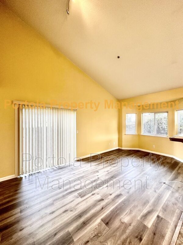 126 Hunolt St Unit A, Santa Cruz, CA 95060 Condo for Rent in Santa