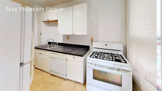 Foto del edificio - 1482 Summit St