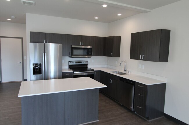 Foto del edificio - Modern design 3 bed, 2.5 bath duplex