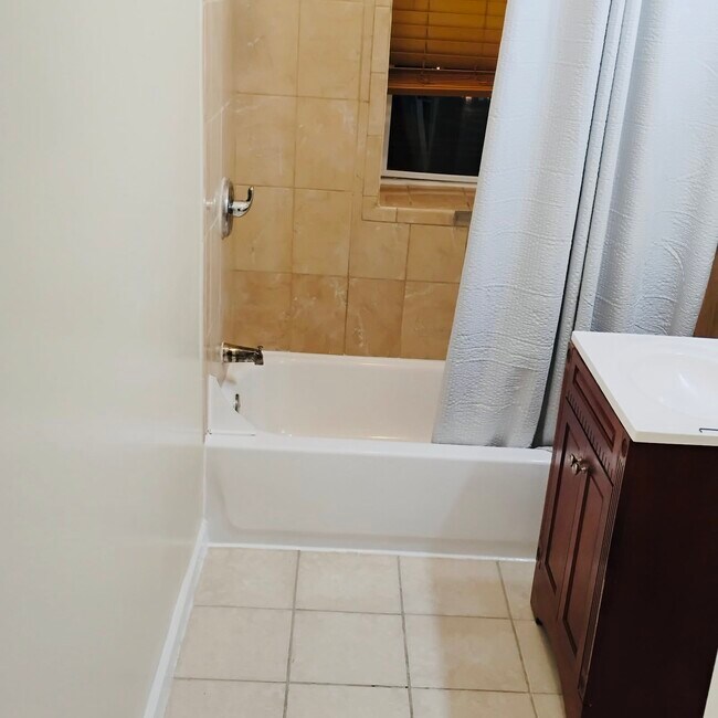 Foto del edificio - 1304 N Capitol St NW