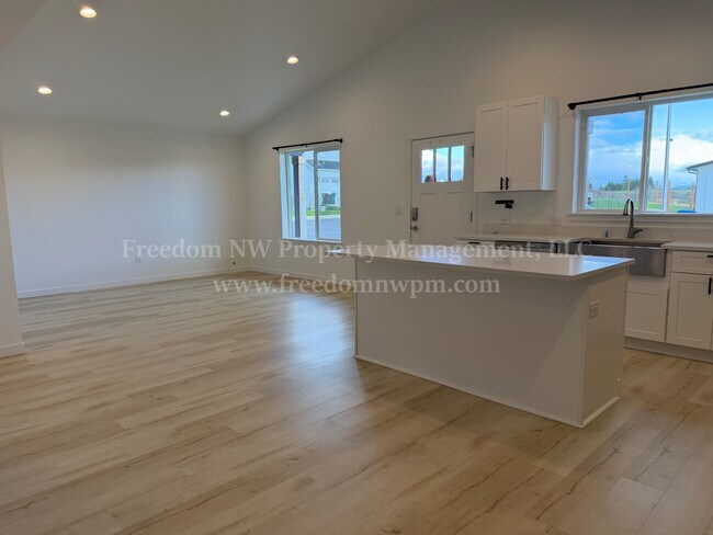 Foto del edificio - 1019 Peach Rd