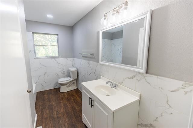 Foto del edificio - 5820 Wheaton Dr