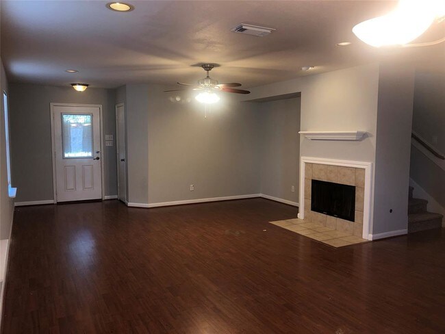 Building Photo - 7119 Cypress Prairie Dr